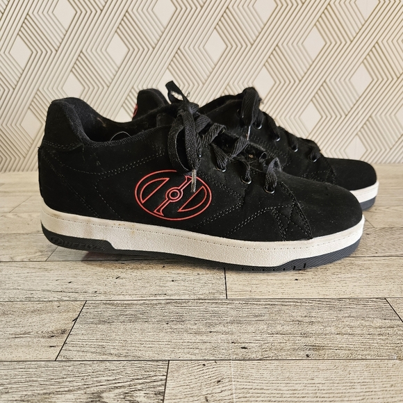 Heelys Voyager Wheeled Shoe Black & Red Men's Size 8 - Picture 1 of 8